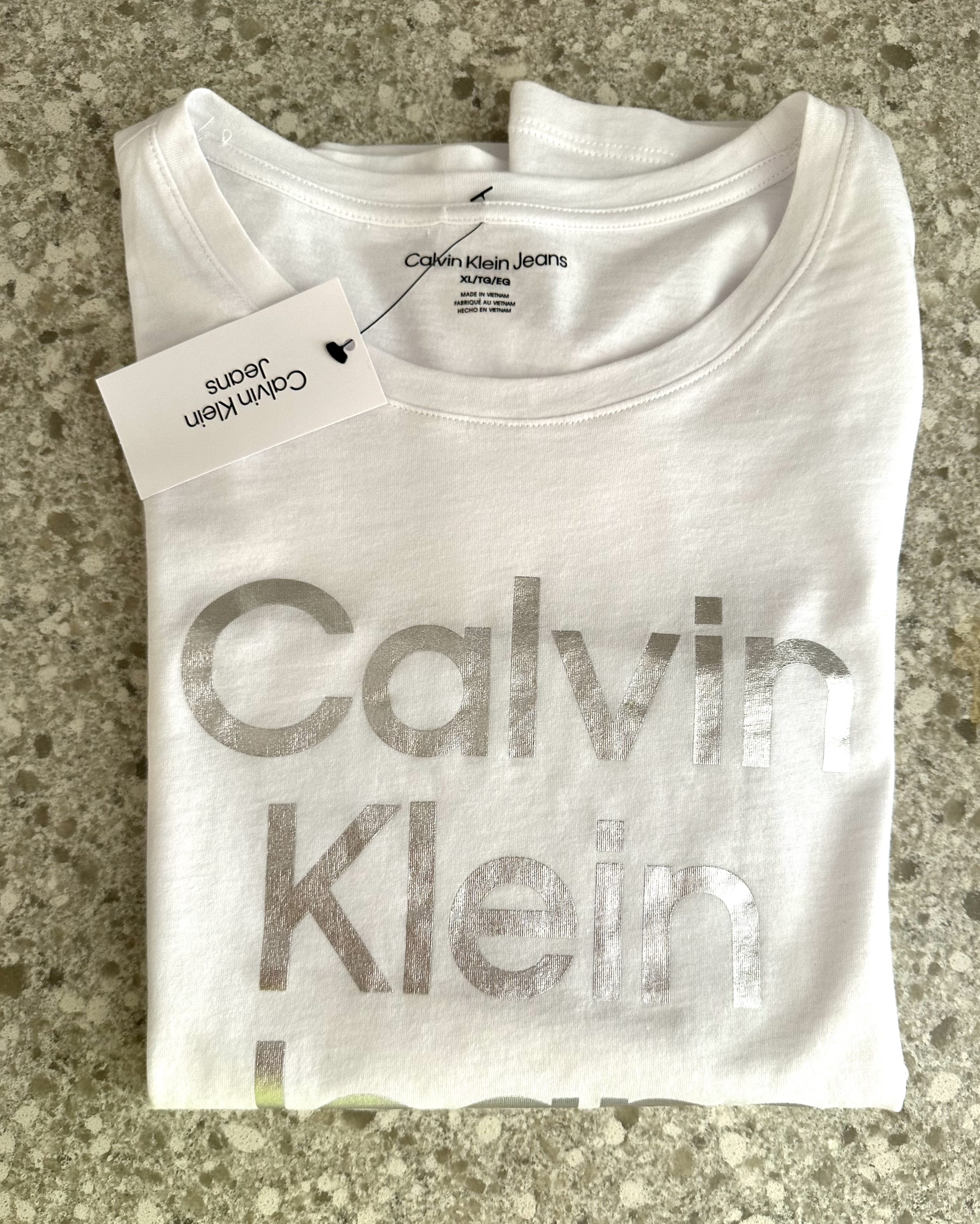 Футболка женская Calvin Klein XL — фото товара
