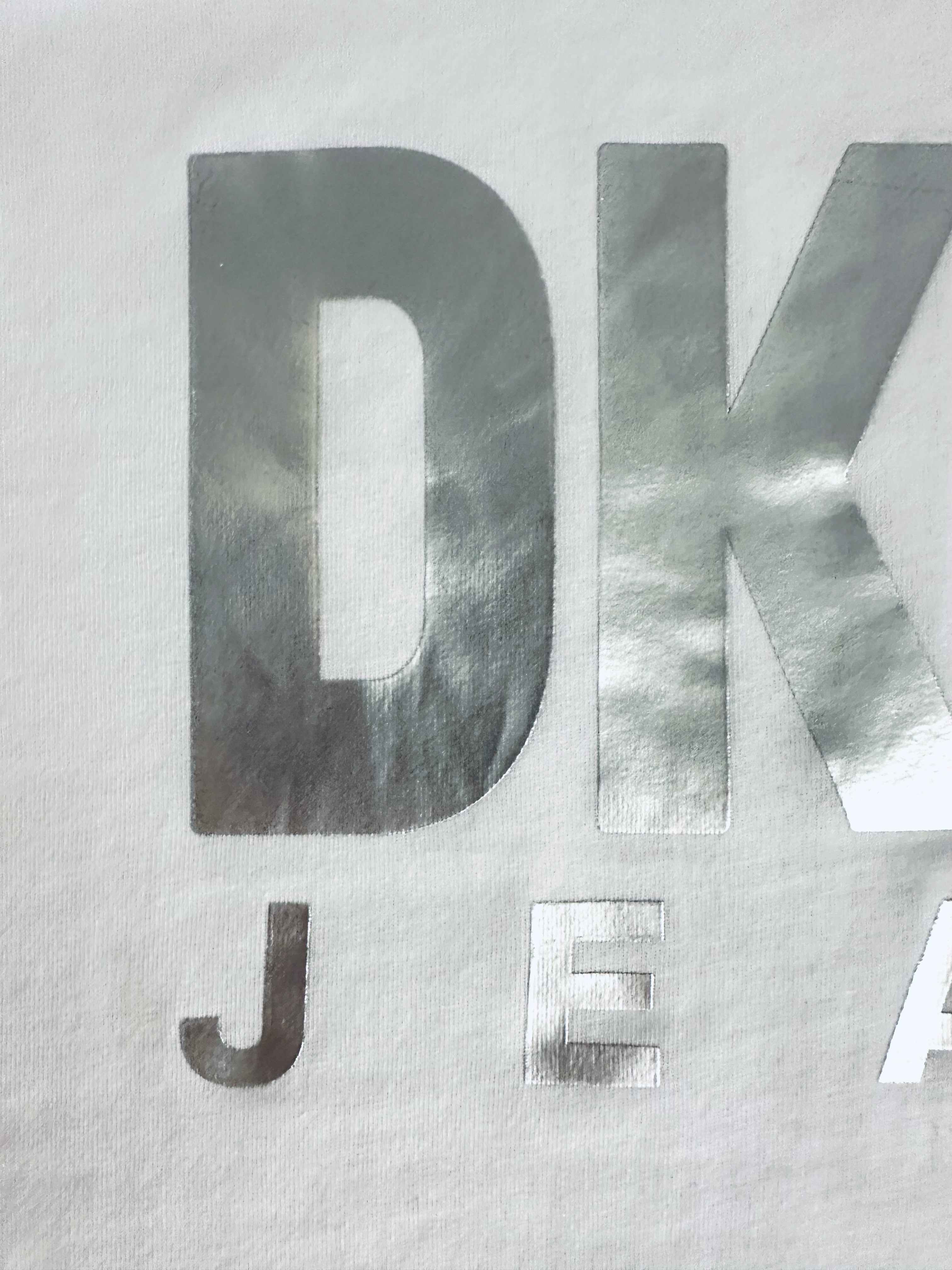  Женская футболка DKNY L, XL — фото товара