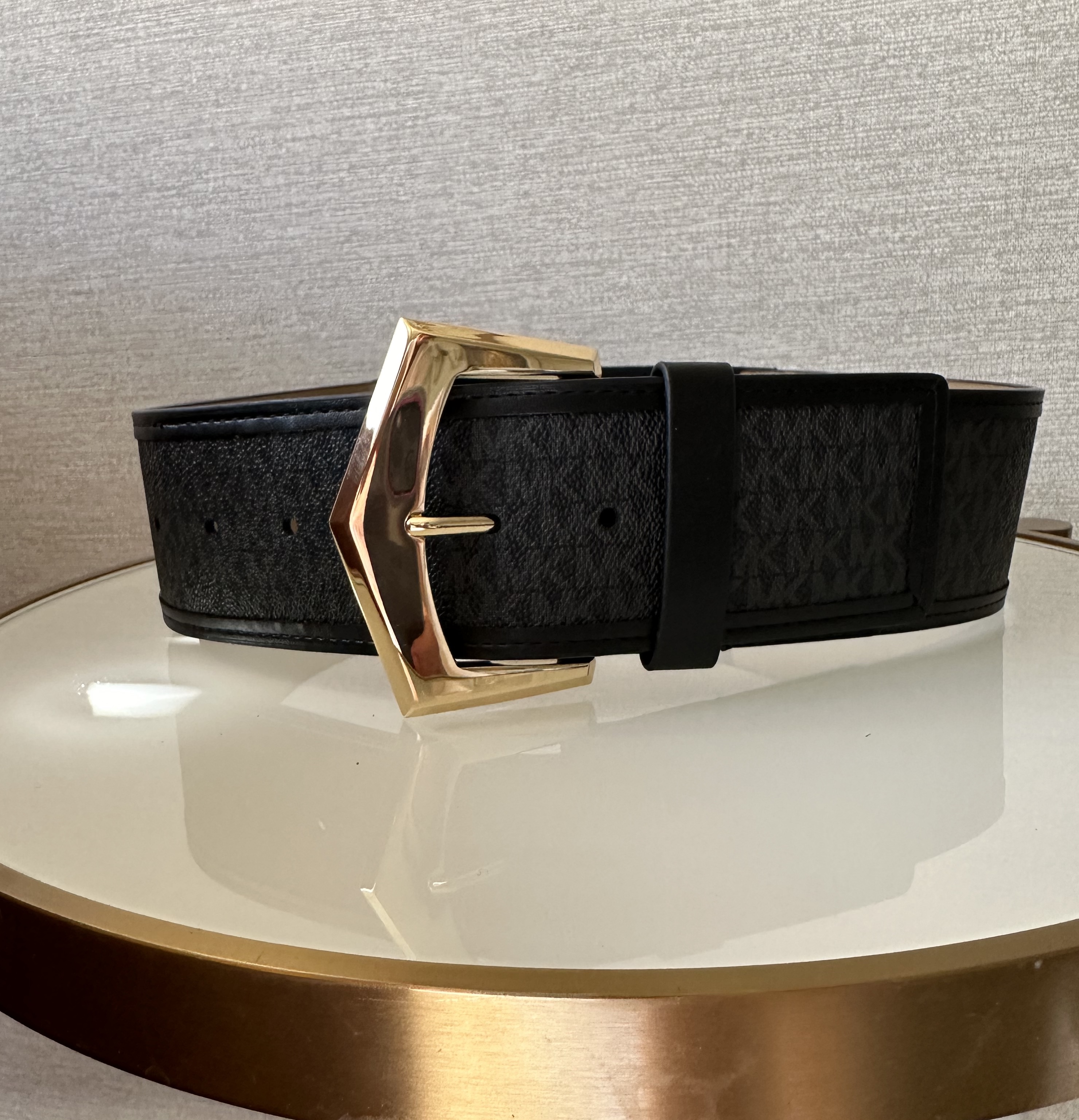 Женский ремень Michael Kors S — фото товара