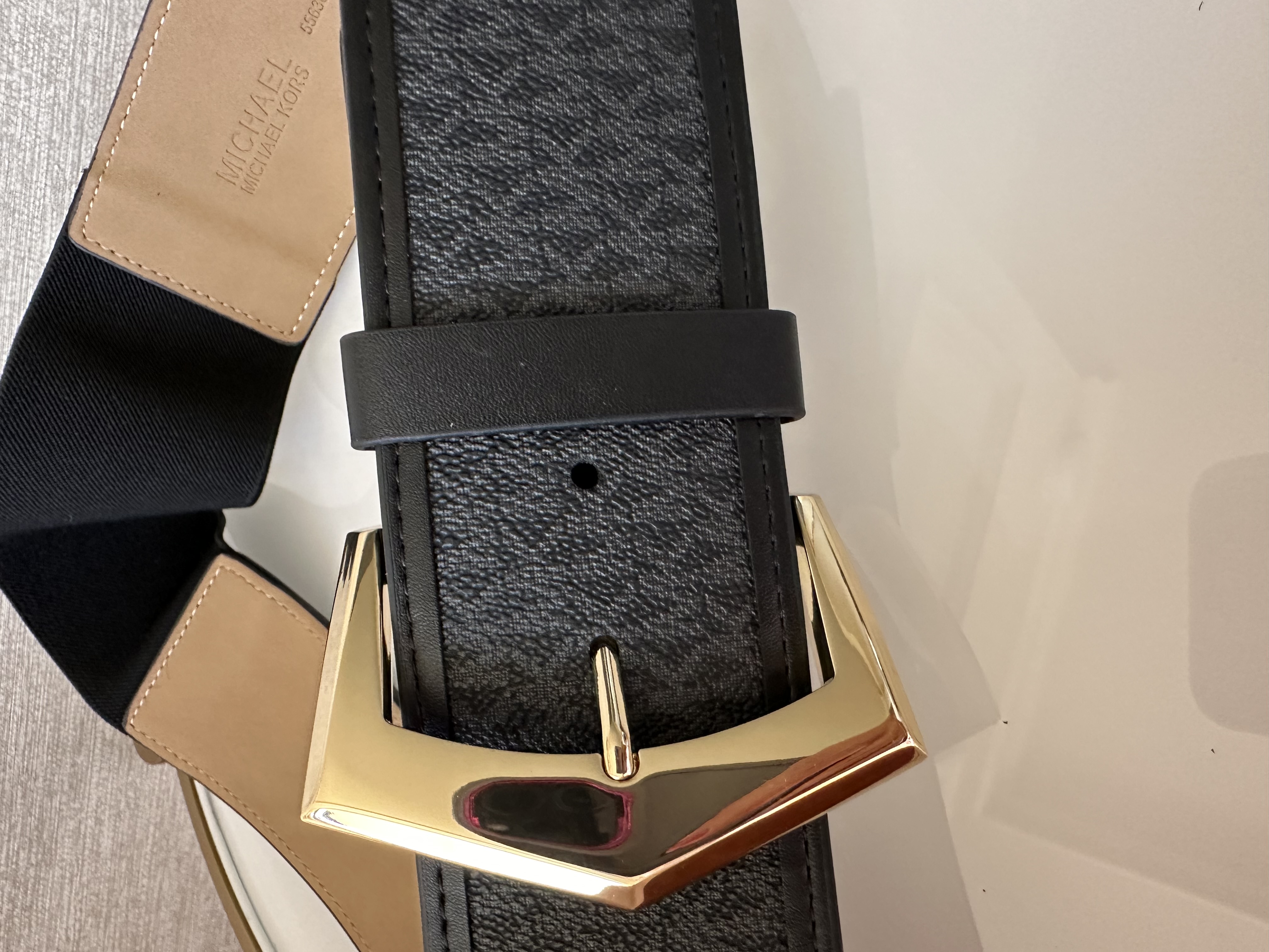 Женский ремень Michael Kors S — фото товара