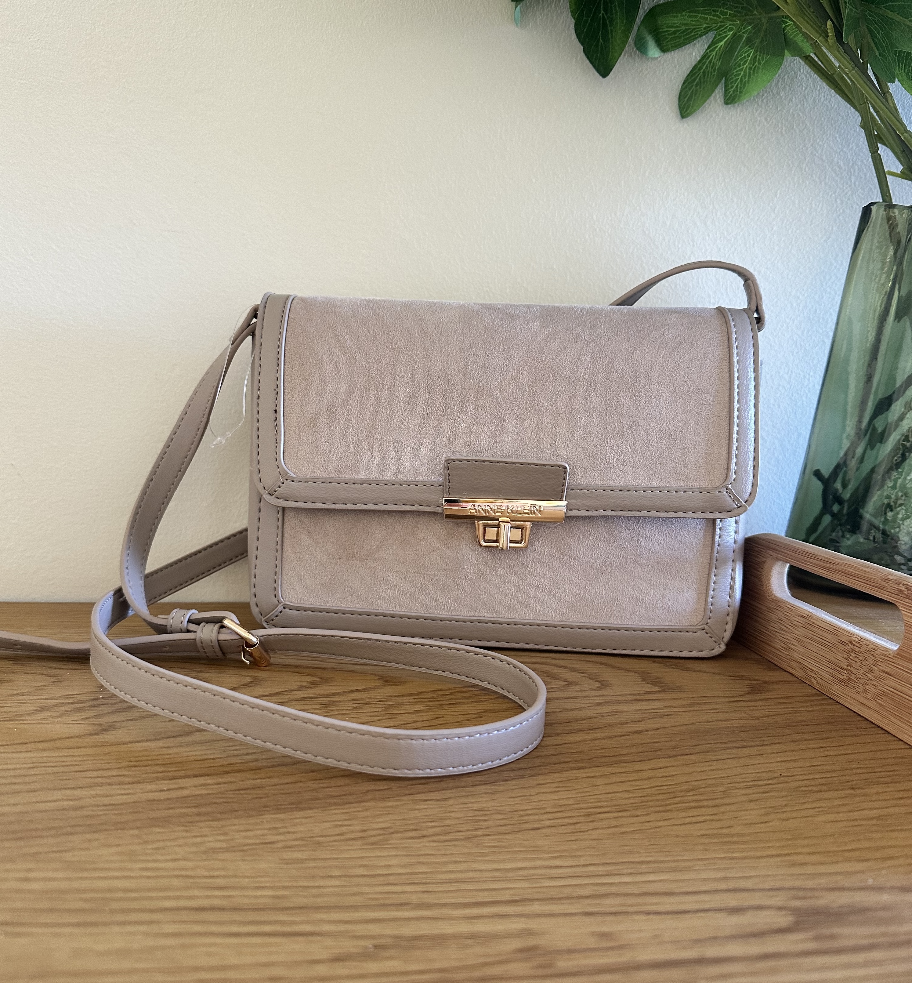 Женская сумка кроссбоди Anne Klein — фото товара