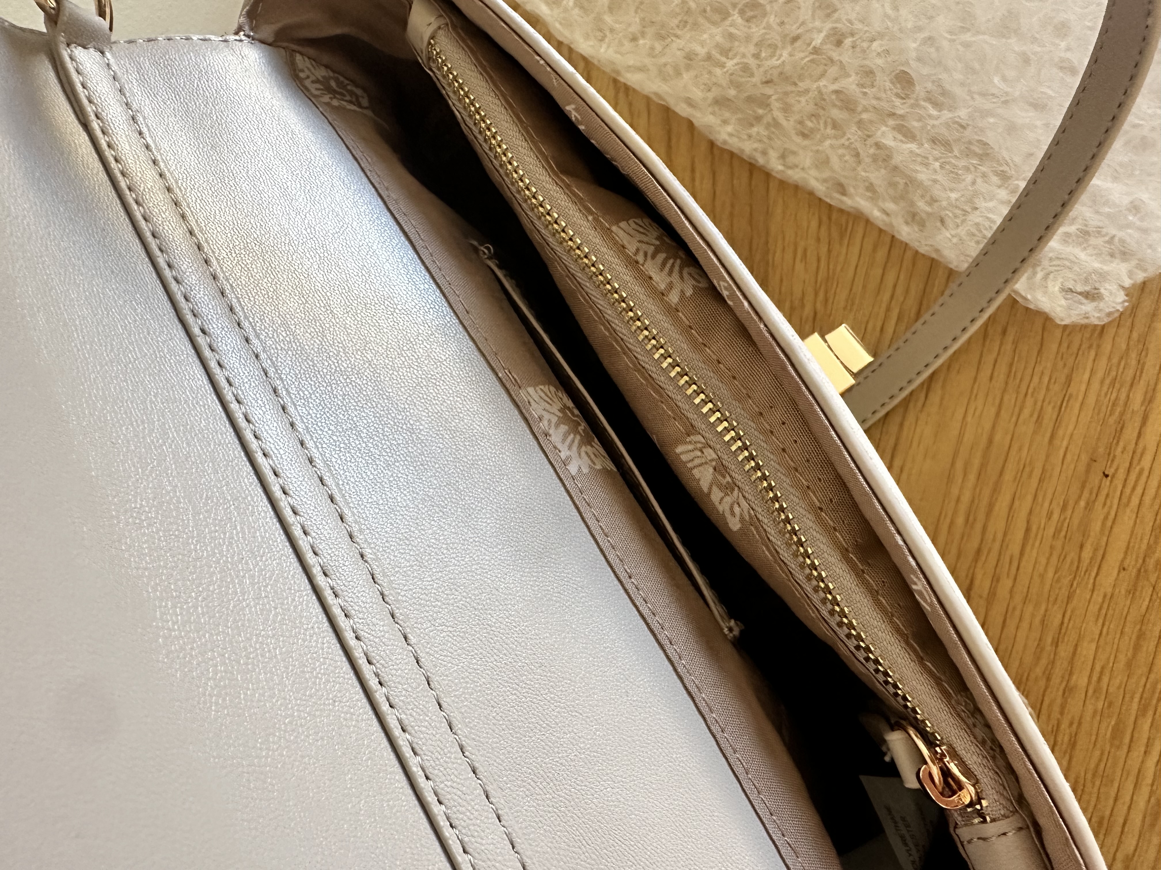 Женская сумка кроссбоди Anne Klein — фото товара