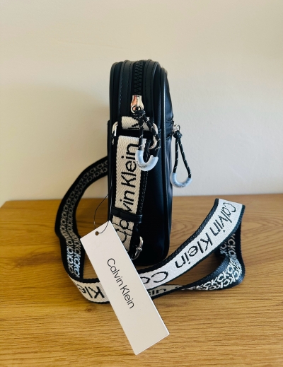 Мужская сумка через плечо  Calvin Klein — миниатюра фото